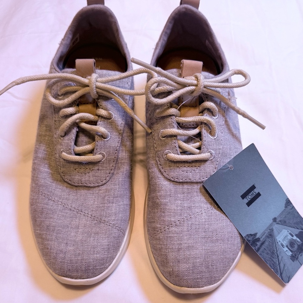 NWT TOMS Cabrillo Sneakers - Drizzle Grey Chambray Mix - Women's 6.5